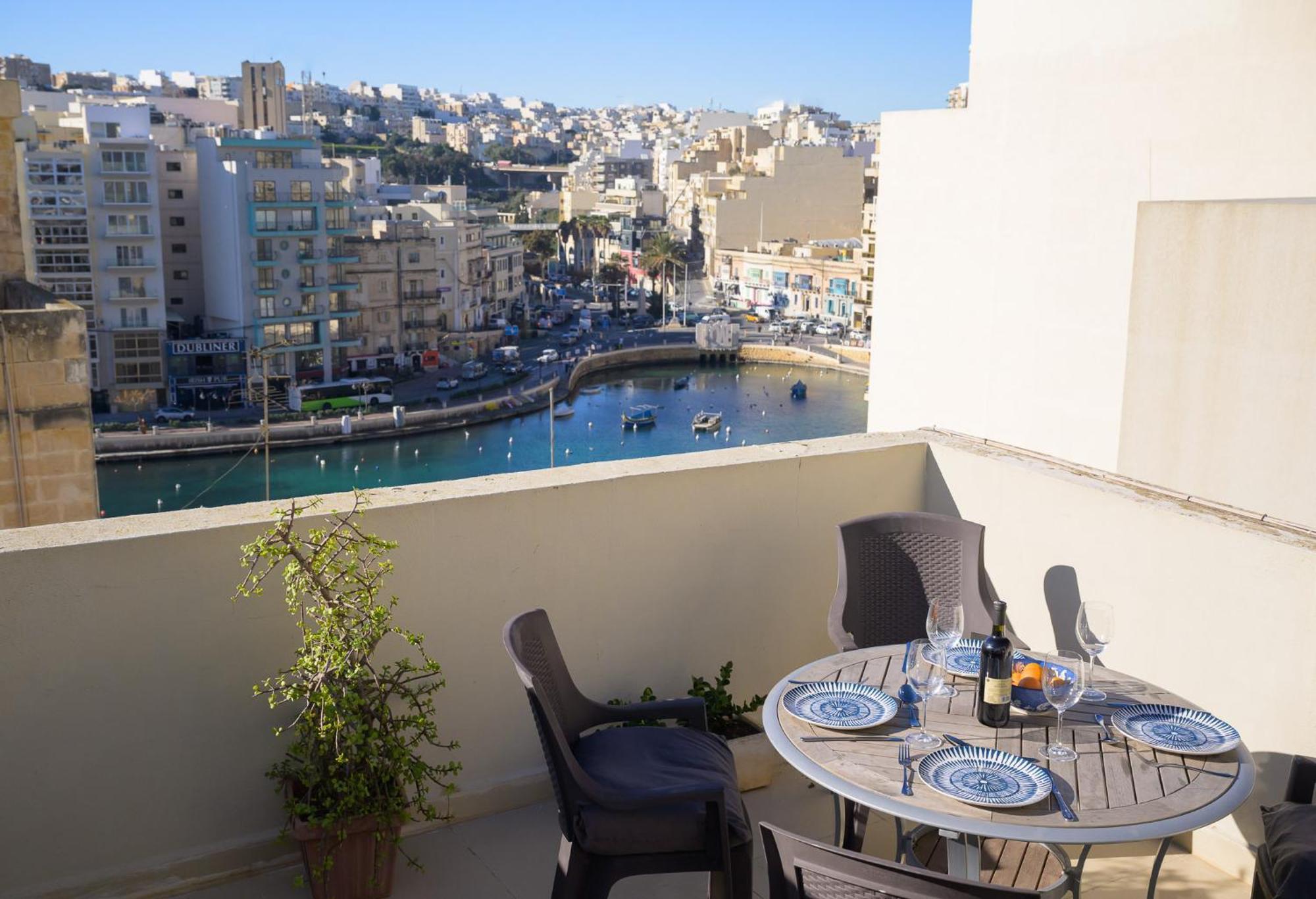 Stylish St.julians Penthouse With Terrace In The Centre With Seaviews * San Giuliano